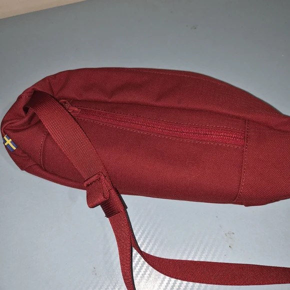 Fjallraven Deep Red Travel Bag Hip Pack - Picture 2 of 3